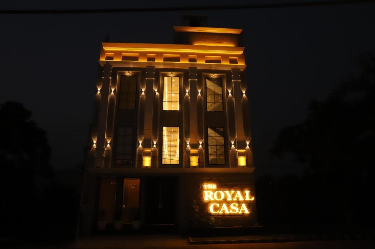 Hôtel The Royal Casa à Ludhiana Extérieur photo